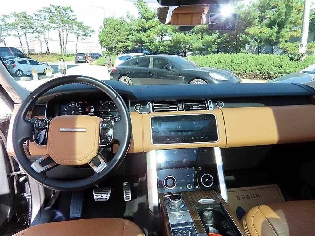랜드로버 레인지로버 레인지로버 4세대 3.0 D350 VOGUE SE 디젤 이미지 7