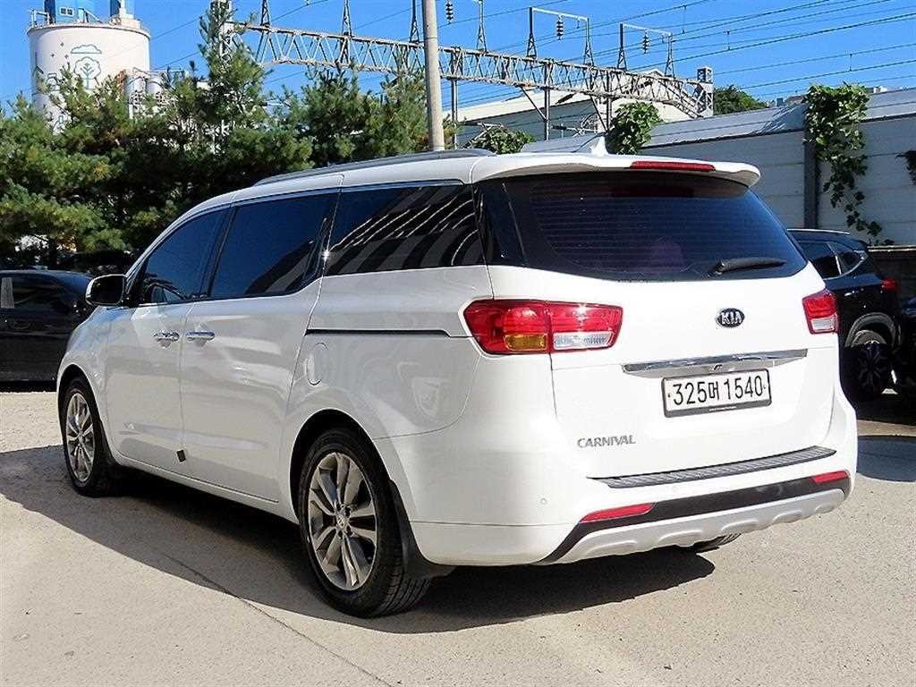 기아 카니발 올 뉴 카니발 디젤 9인승 프레스티지 이미지 3