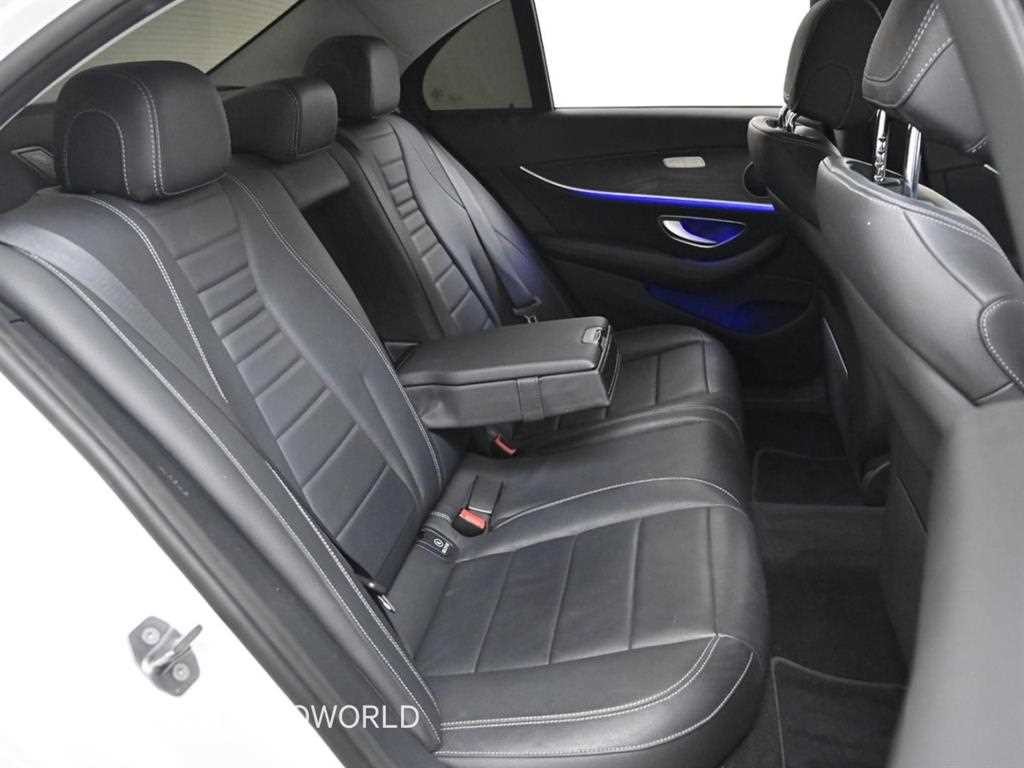 벤츠 E 클래스 E-클래스 W213 E220d 아방가르드 이미지 12