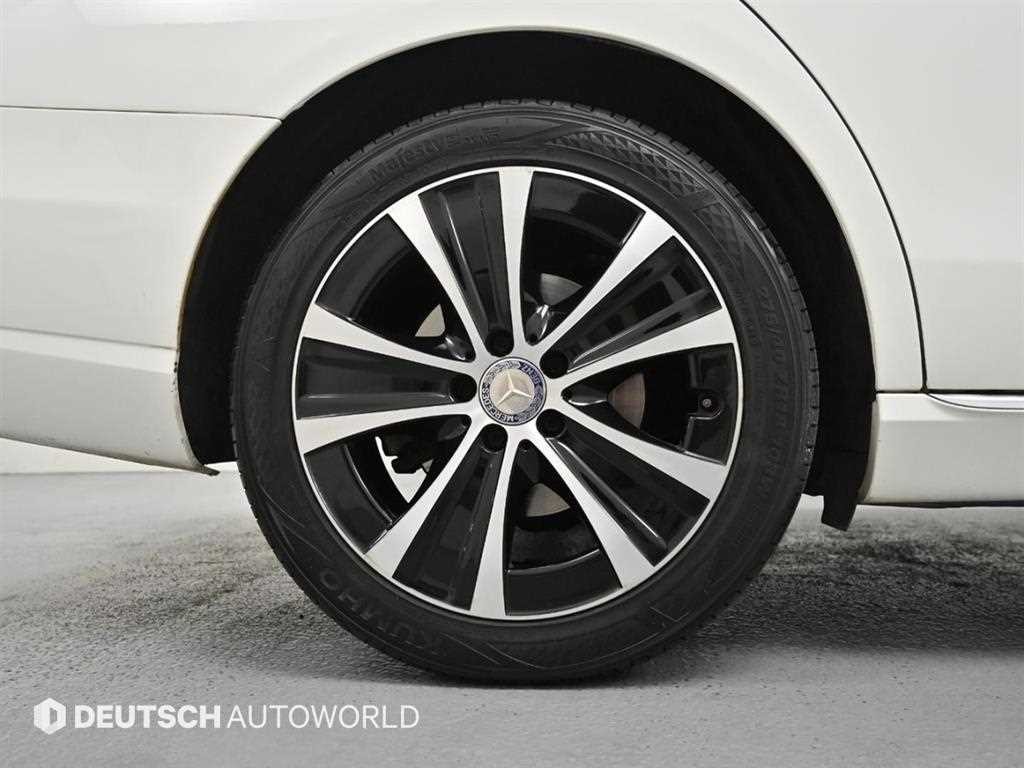벤츠 E 클래스 E-클래스 W213 E220d 아방가르드 이미지 5