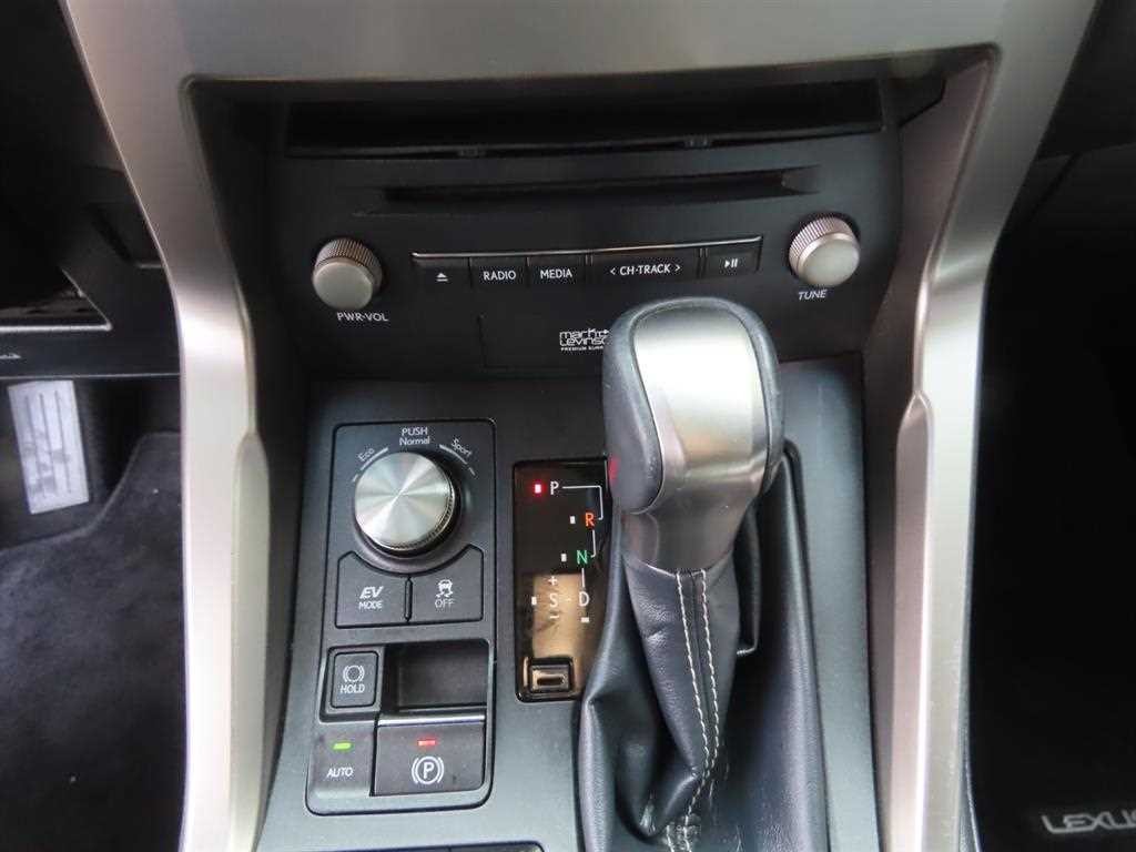 렉서스 NX NX 300h 이그제큐티브 이미지 8