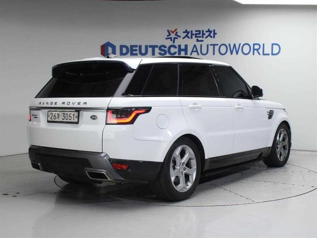 랜드로버 레인지로버 스포츠 레인지로버 스포츠 2세대 3.0 SDV6 HSE 이미지 3