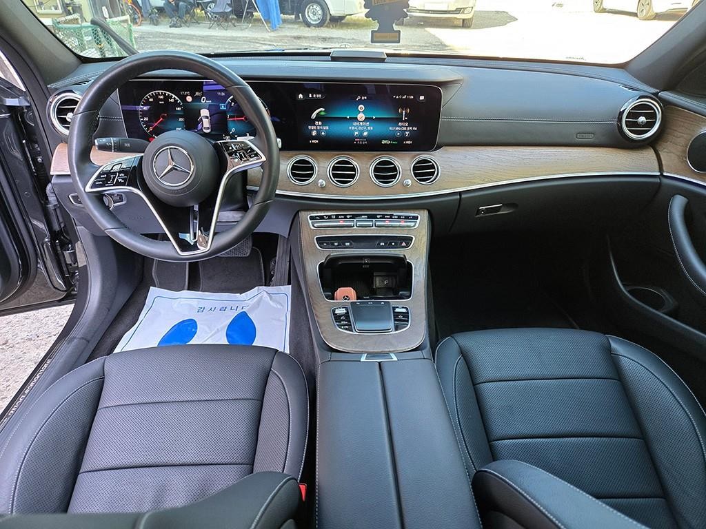 벤츠 E 클래스 E-클래스 W213 E220d 4MATIC 익스클루시브 이미지 9