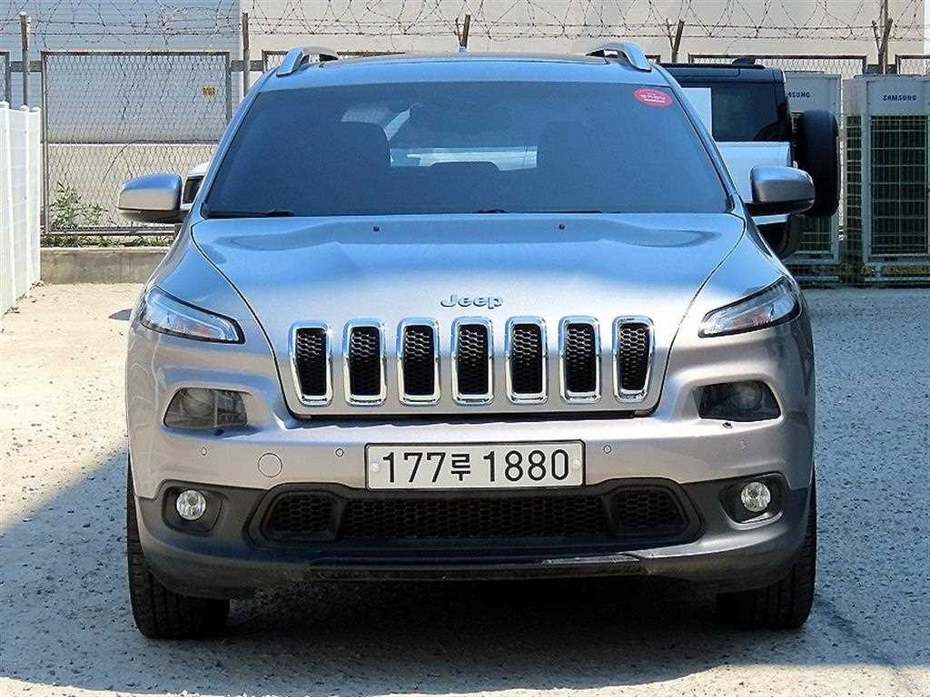 지프 체로키 체로키(KL) 2.4 론지튜드 AWD 이미지 1