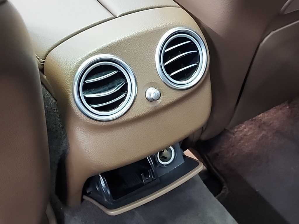 벤츠 E 클래스 E-클래스 W213 E300 아방가르드 이미지 13