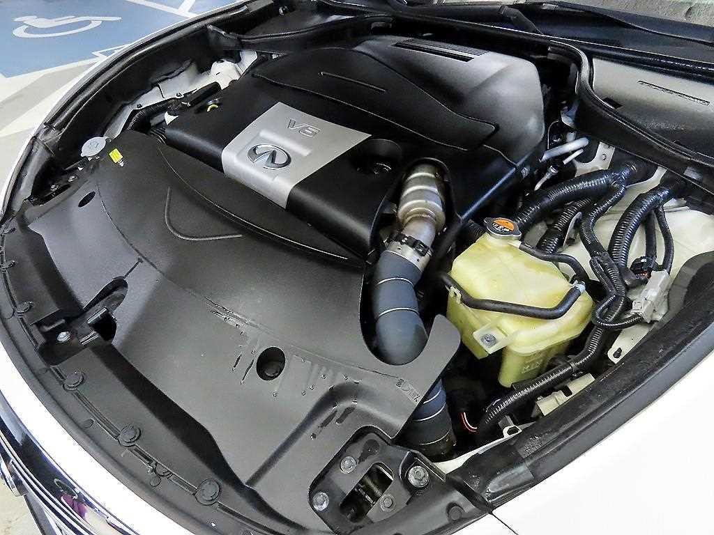 인피니티 Q Q70 3.0D 이미지 19