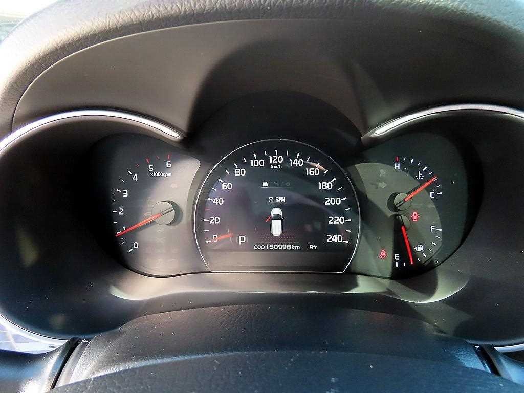 기아 쏘렌토 뉴 쏘렌토 R 2WD 2.0 프레스티지 이미지 8
