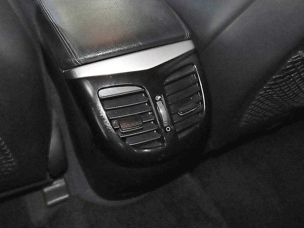 현대 i40 i40Saloon 1.7 VGT PYL 이미지 13