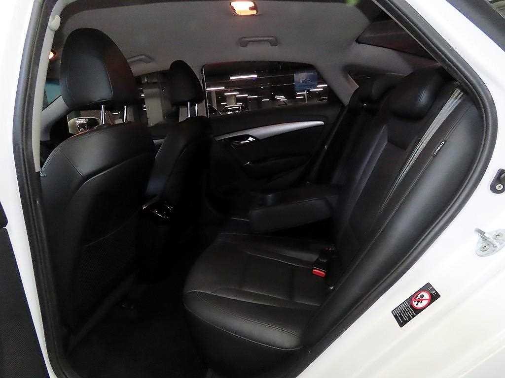 현대 i40 i40Saloon 1.7 VGT PYL 이미지 7