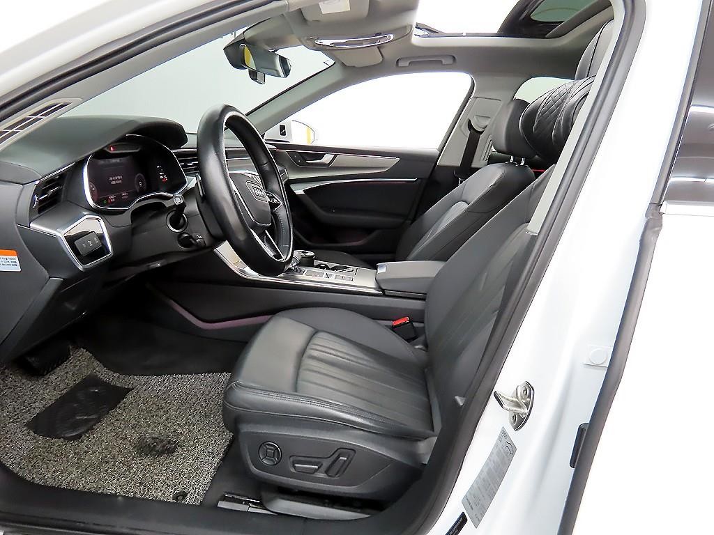 아우디 A6 A6 (C8) 45 TFSI 콰트로 프리미엄 이미지 5