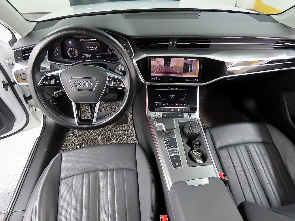 아우디 A6 A6 (C8) 45 TFSI 콰트로 프리미엄 이미지 9