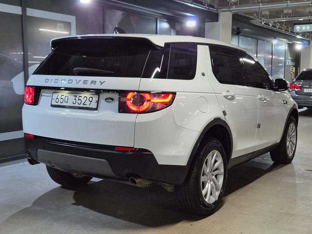 랜드로버 디스커버리 스포츠 2.0 TD4 HSE 럭셔리 이미지 4