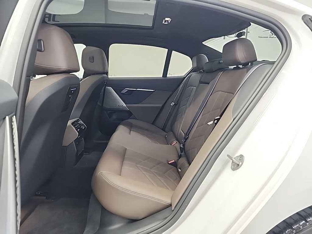BMW 5시리즈 5시리즈 (G60) 520i 스페셜 에디션 이미지 13
