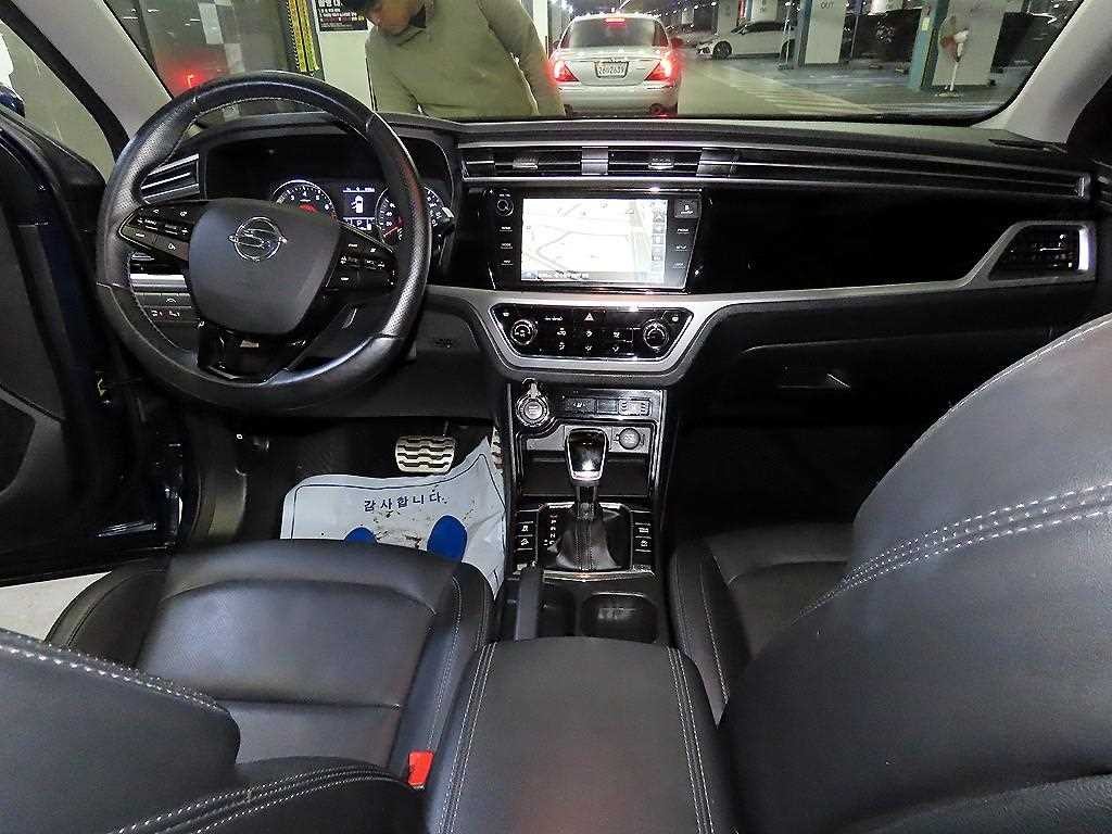 KG모빌리티(쌍용) 코란도 뷰티풀코란도 2WD 가솔린 1.5 C5 플러스 이미지 10