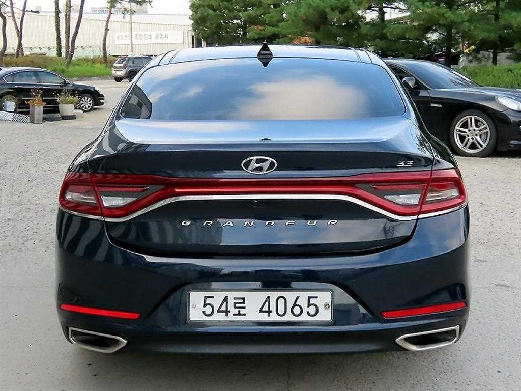 현대 그랜저 그랜저 IG 3.3 GDI 셀러브리티 이미지 4