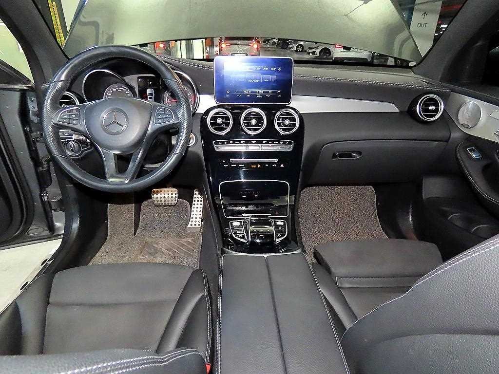벤츠 GLC 클래스 GLC클래스 X253 GLC 300 4MATIC AMG LINE 이미지 10