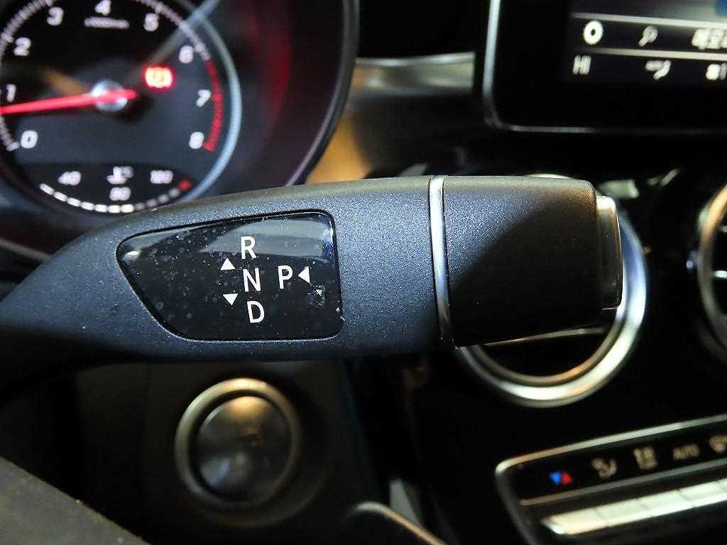 벤츠 GLC 클래스 GLC클래스 X253 GLC 300 4MATIC AMG LINE 이미지 12