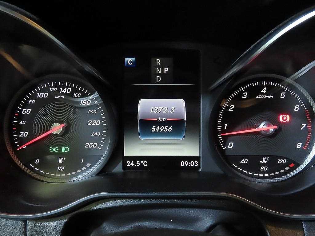 벤츠 GLC 클래스 GLC클래스 X253 GLC 300 4MATIC AMG LINE 이미지 9