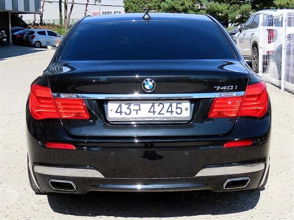 BMW 7시리즈 7시리즈 (F01) 740 i M스포츠 이미지 4