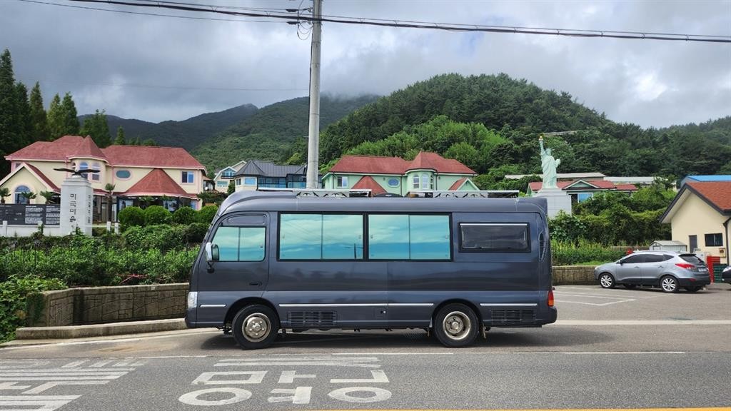 중대형버스 소형현대버스 카운티(e) 캠핑카 이미지 4