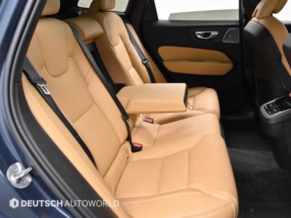 볼보 XC60 XC60(2세대) B5 AWD 얼티메이트 브라이트 이미지 12