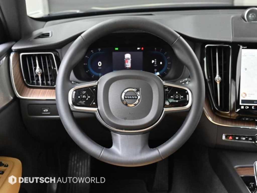 볼보 XC60 XC60(2세대) B5 AWD 얼티메이트 브라이트 이미지 13