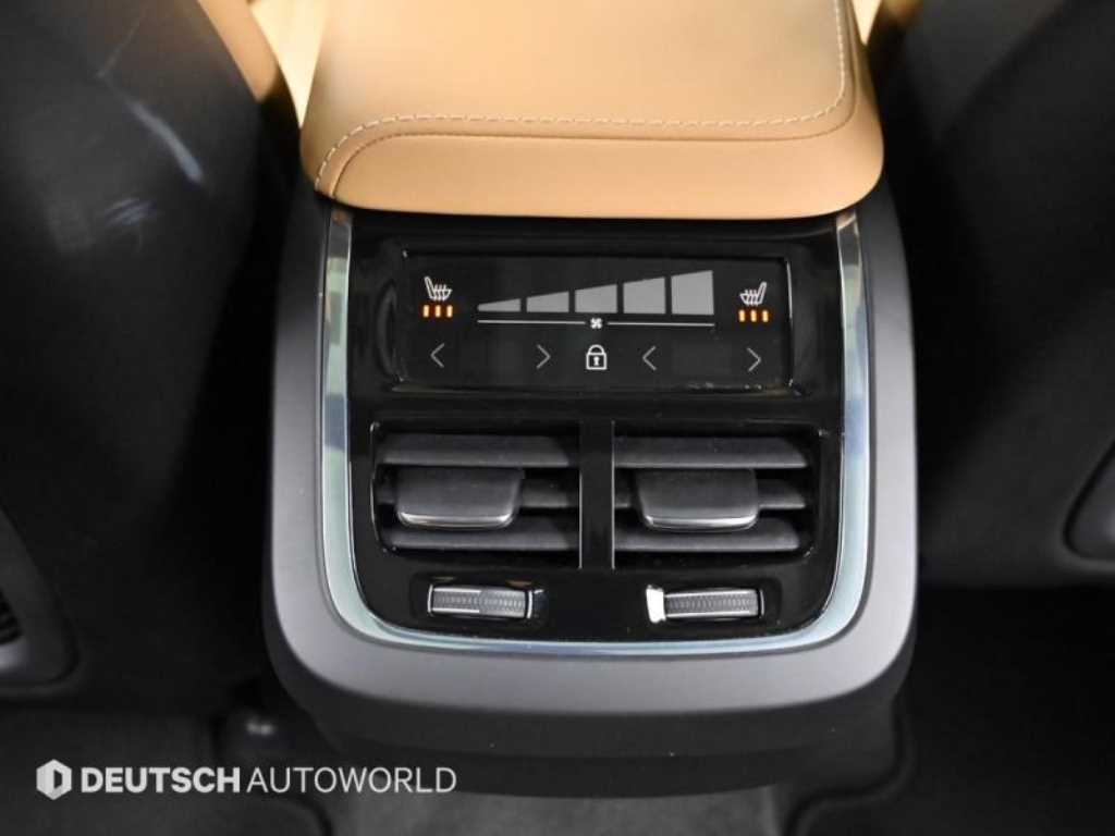 볼보 XC60 XC60(2세대) B5 AWD 얼티메이트 브라이트 이미지 16