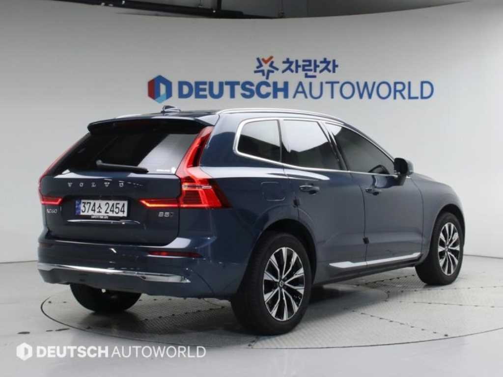 볼보 XC60 XC60(2세대) B5 AWD 얼티메이트 브라이트 이미지 2
