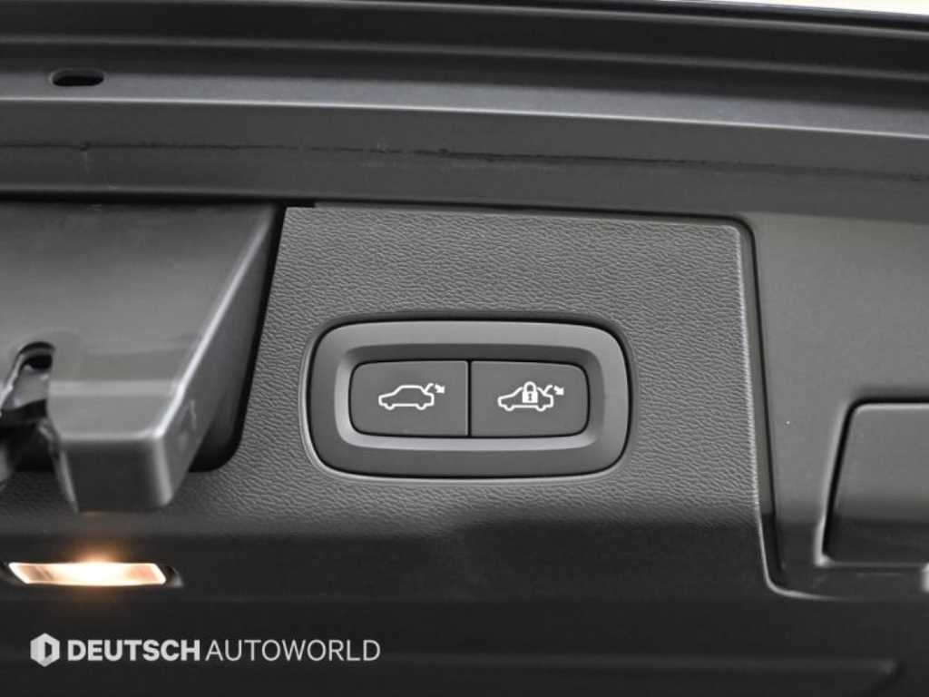 볼보 XC60 XC60(2세대) B5 AWD 얼티메이트 브라이트 이미지 20