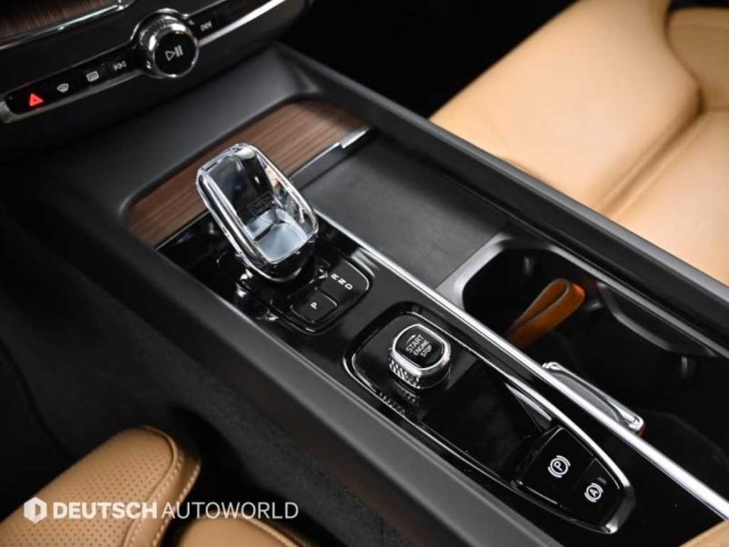 볼보 XC60 XC60(2세대) B5 AWD 얼티메이트 브라이트 이미지 9