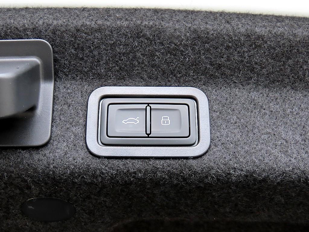 아우디 A6 A6 (C8) 45 TFSI 콰트로 프리미엄 이미지 16