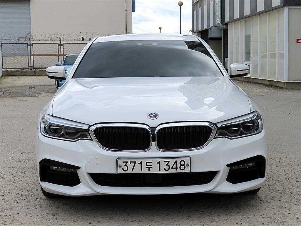 BMW 5시리즈 5시리즈 (G30) 520i M 스포츠 이미지 1