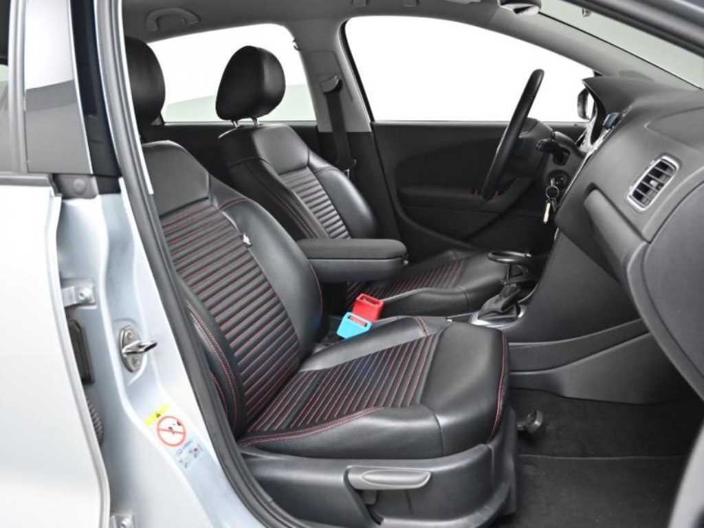 폭스바겐 폴로 1.6 TDI R-LINE 이미지 11