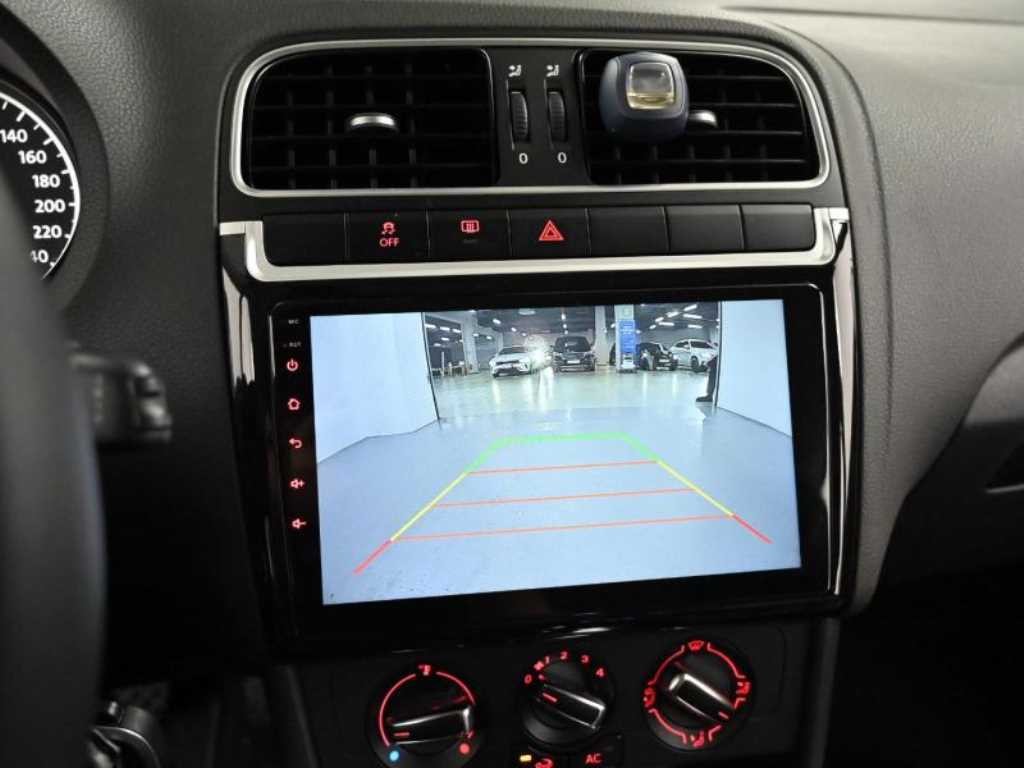 폭스바겐 폴로 1.6 TDI R-LINE 이미지 16
