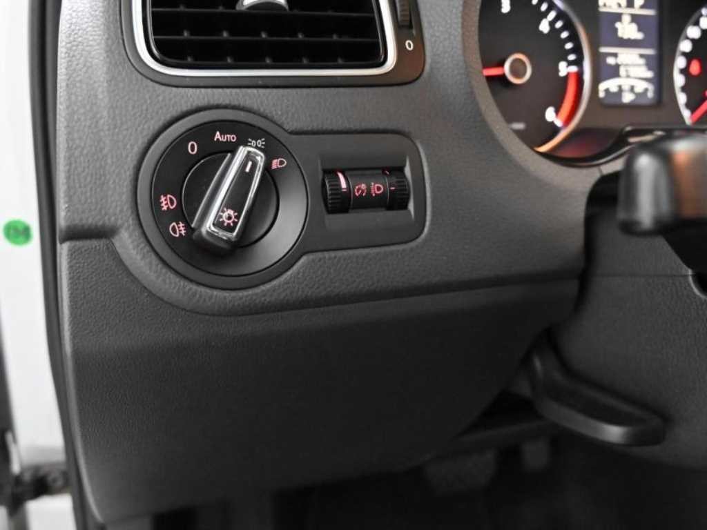 폭스바겐 폴로 1.6 TDI R-LINE 이미지 19