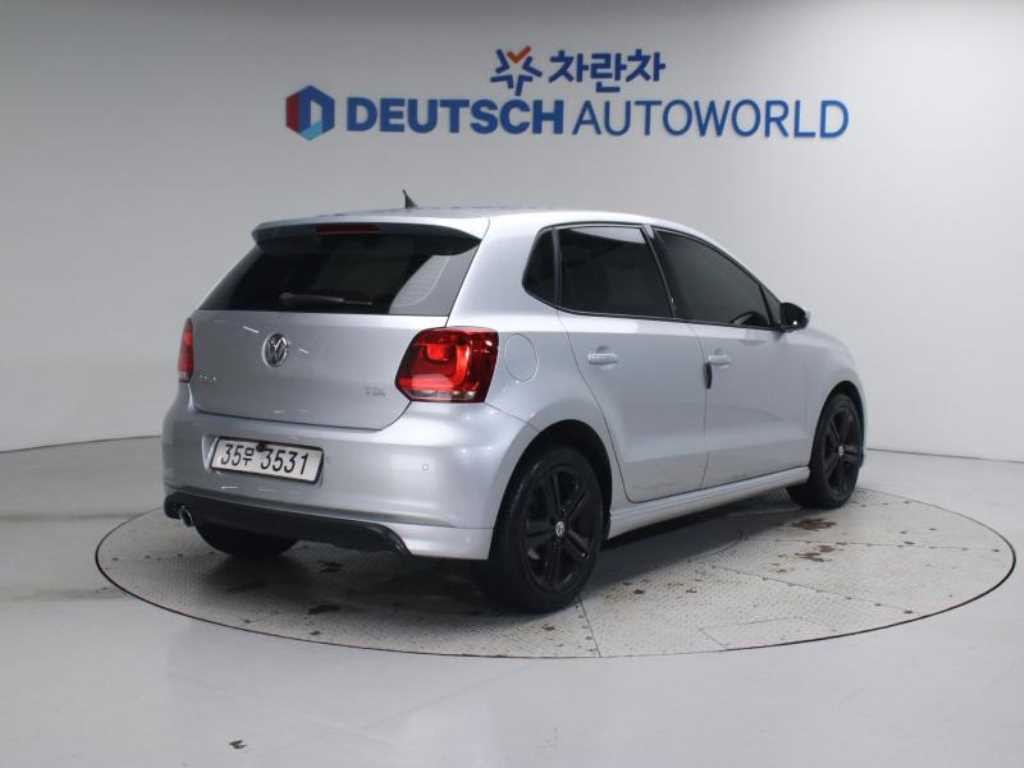 폭스바겐 폴로 1.6 TDI R-LINE 이미지 3