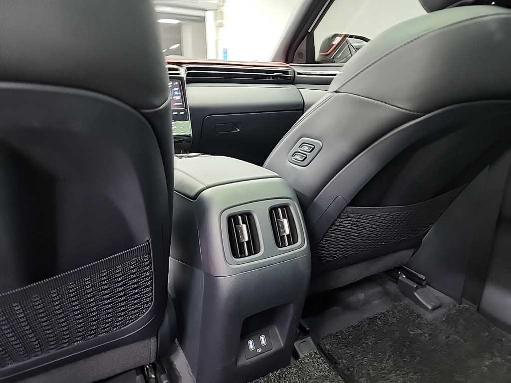 현대 투싼 투싼 (NX4) 디젤 2.0 2WD 인스퍼레이션 이미지 13