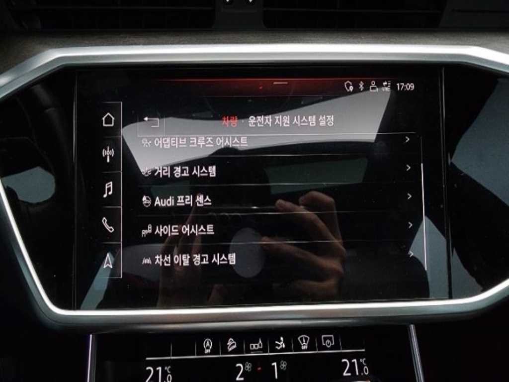 아우디 A7 A7 (4K) 55 TFSI 콰트로 프리미엄 이미지 16