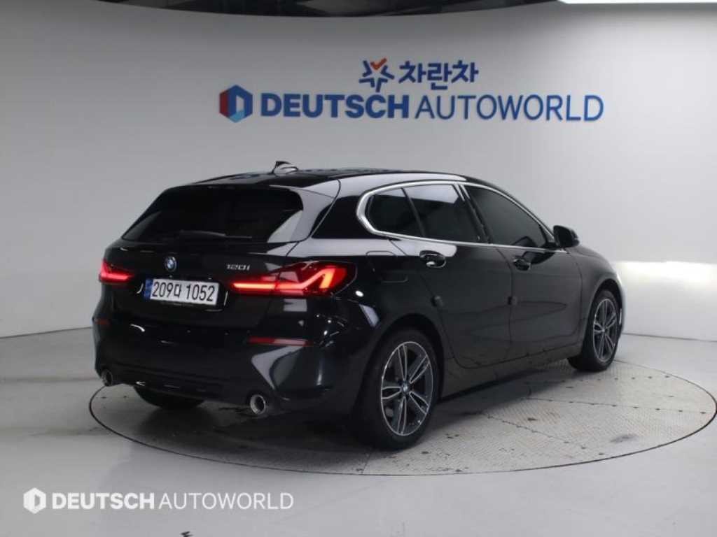 BMW 1시리즈 1시리즈 (F40) 120i M 스포츠 이미지 2
