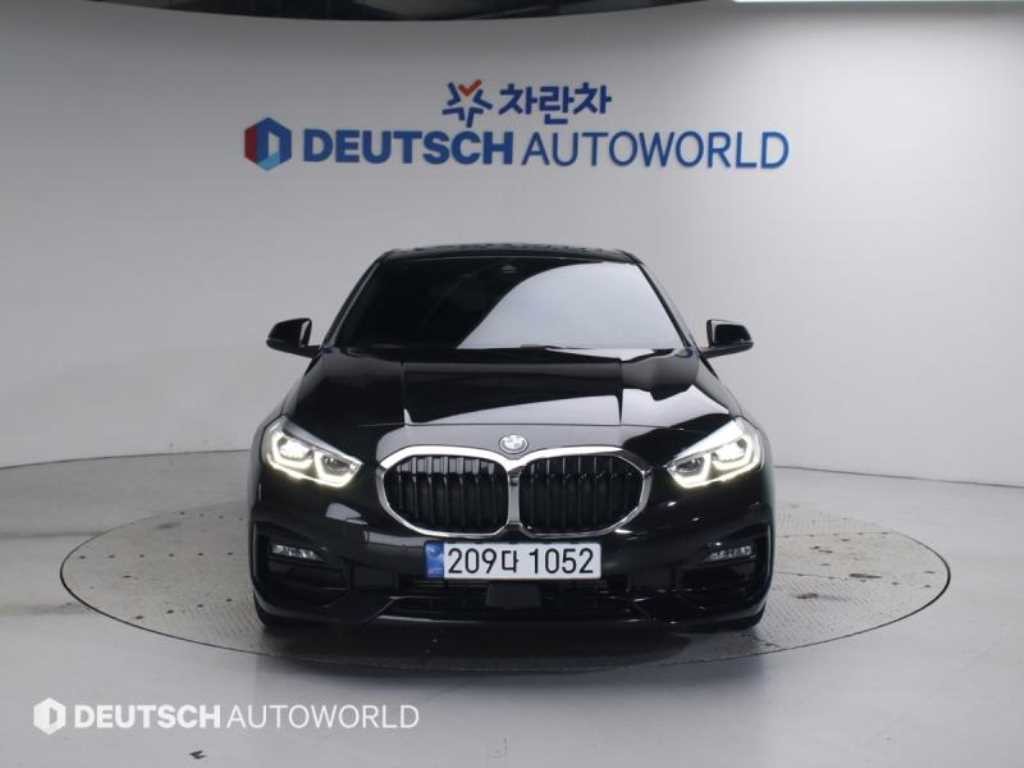 BMW 1시리즈 1시리즈 (F40) 120i M 스포츠 이미지 3