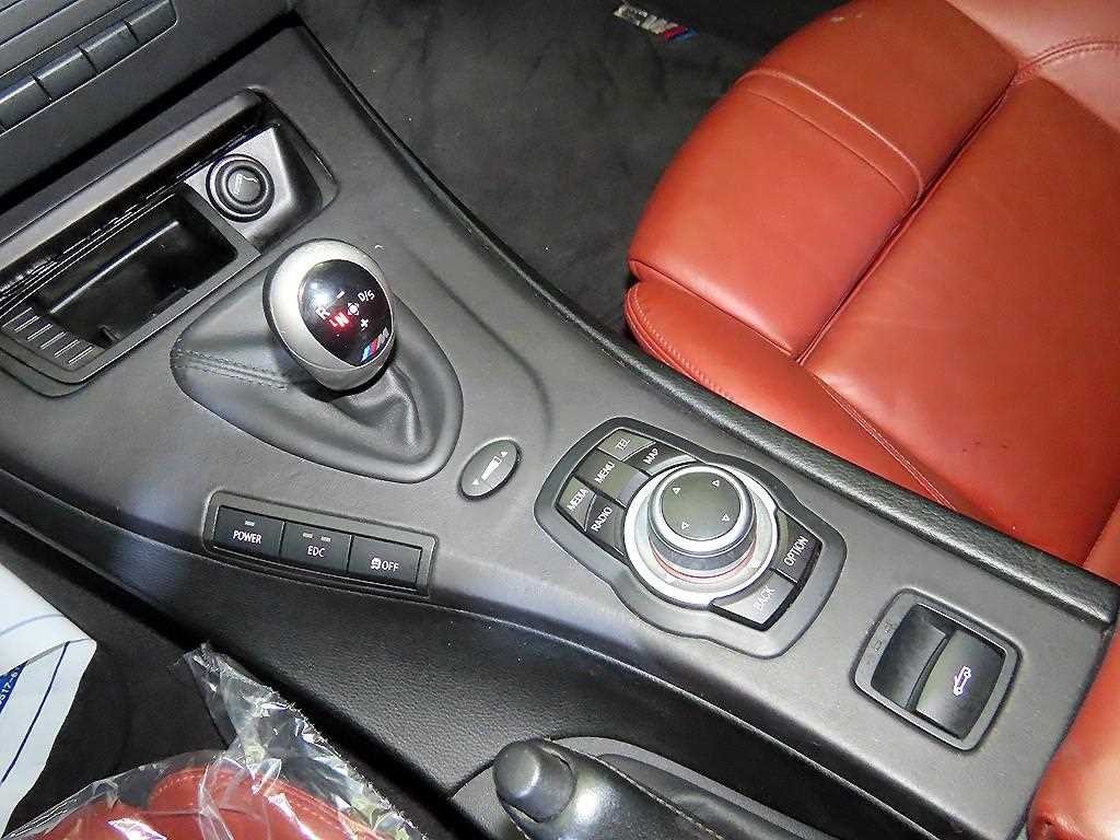 BMW 3시리즈 M3 (F80, E90) M3 컨버터블 이미지 15