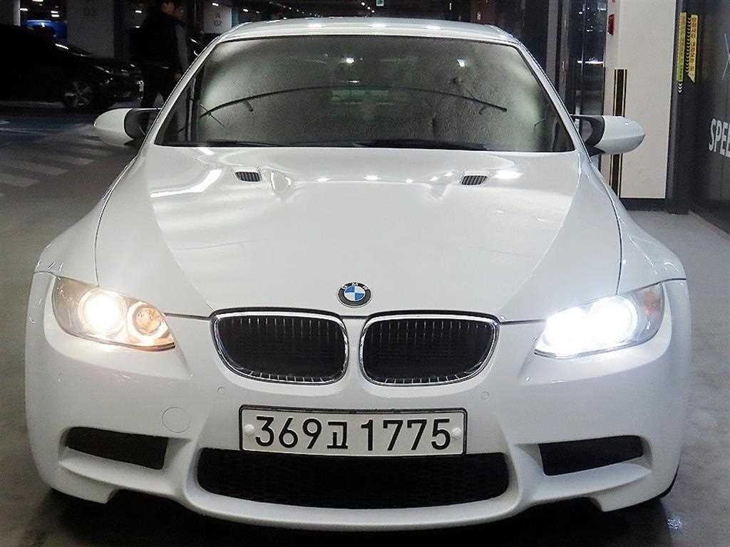 BMW 3시리즈 M3 (F80, E90) M3 컨버터블 이미지 2