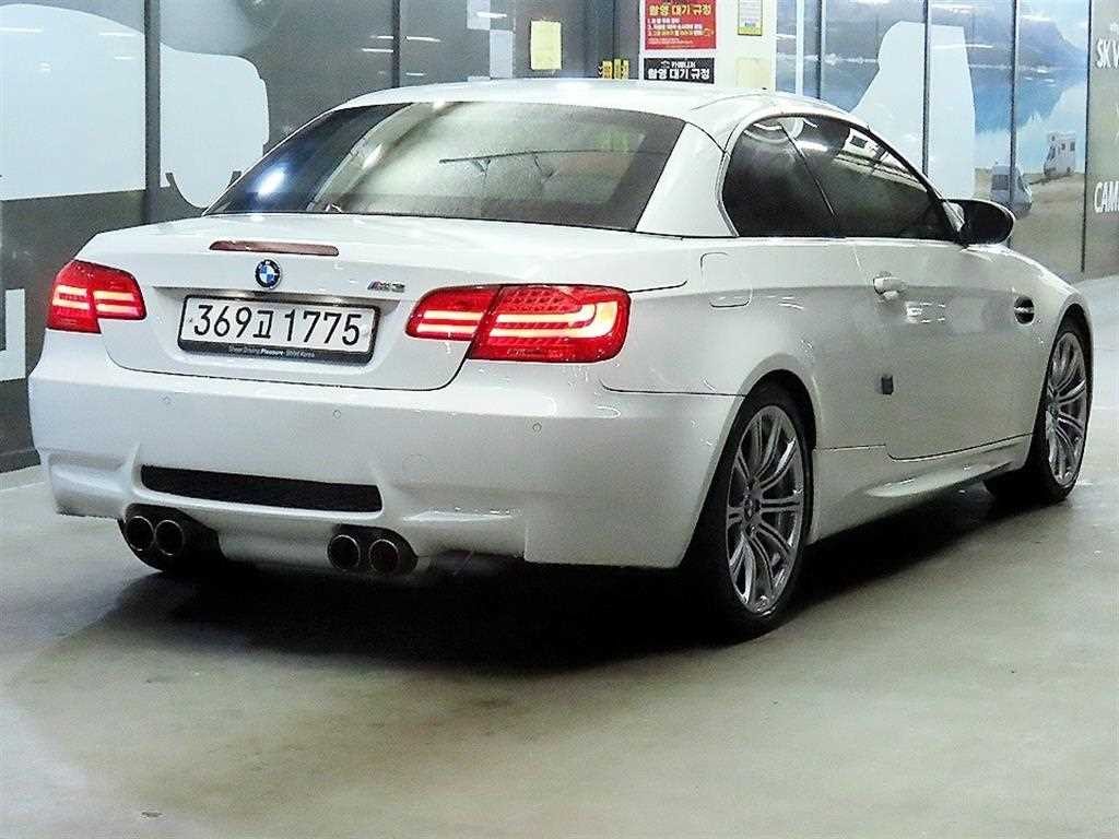 BMW 3시리즈 M3 (F80, E90) M3 컨버터블 이미지 4