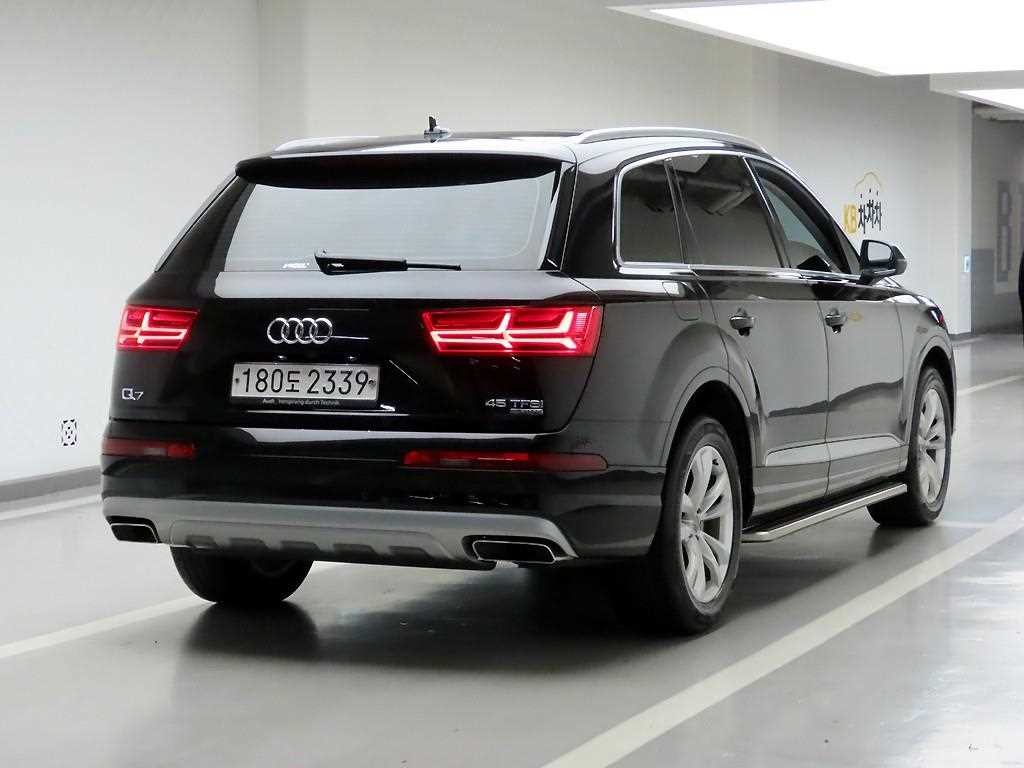 아우디 Q7 Q7 (4M) 45 TFSI 콰트로 이미지 4