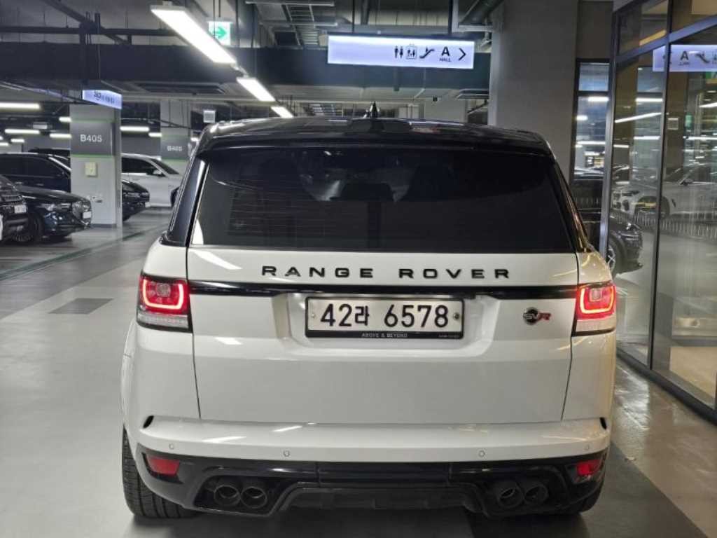 랜드로버 레인지로버 스포츠 레인지로버 스포츠 2세대 5.0 SVR 이미지 5