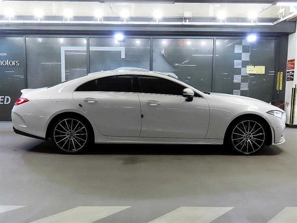 벤츠 CLS 클래스 CLS클래스 C257 CLS 450 4MATIC AMG Line 이미지 3