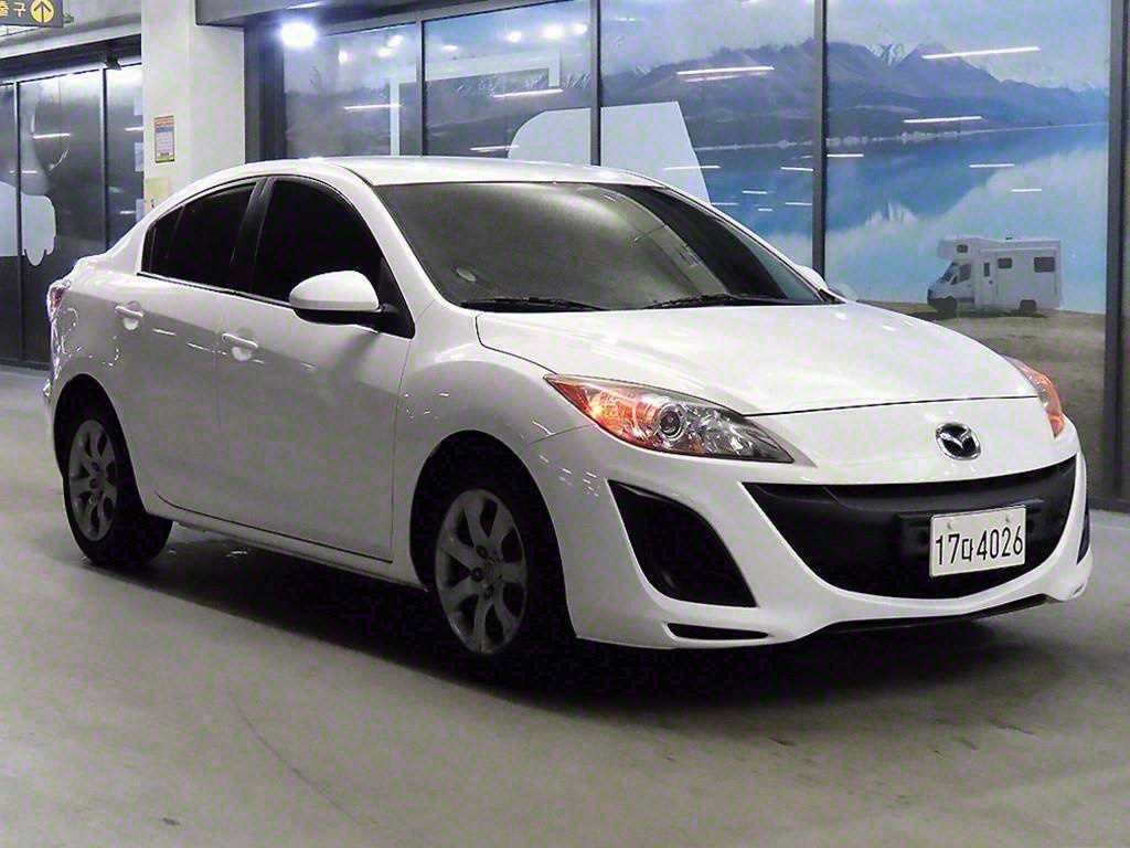 마쯔다 MAZDA 3 2.0 세단 이미지 1