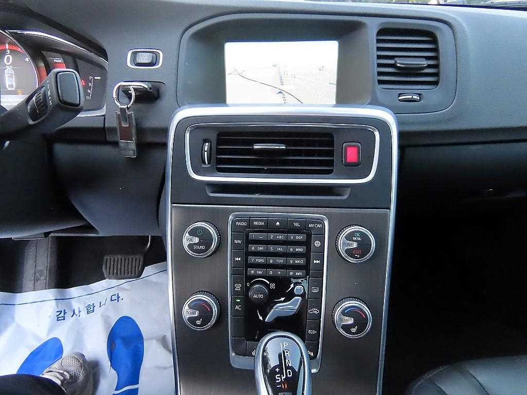 볼보 S60 뉴S60 D3 이미지 13