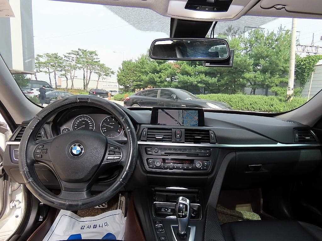 BMW 그란투리스모 3시리즈 GT (F34) GT 320D xDrive 이미지 7