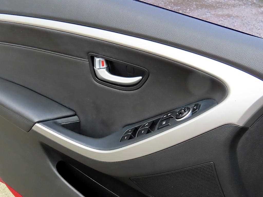 현대 i30 뉴 i30 1.6 GDI PYL 이미지 11
